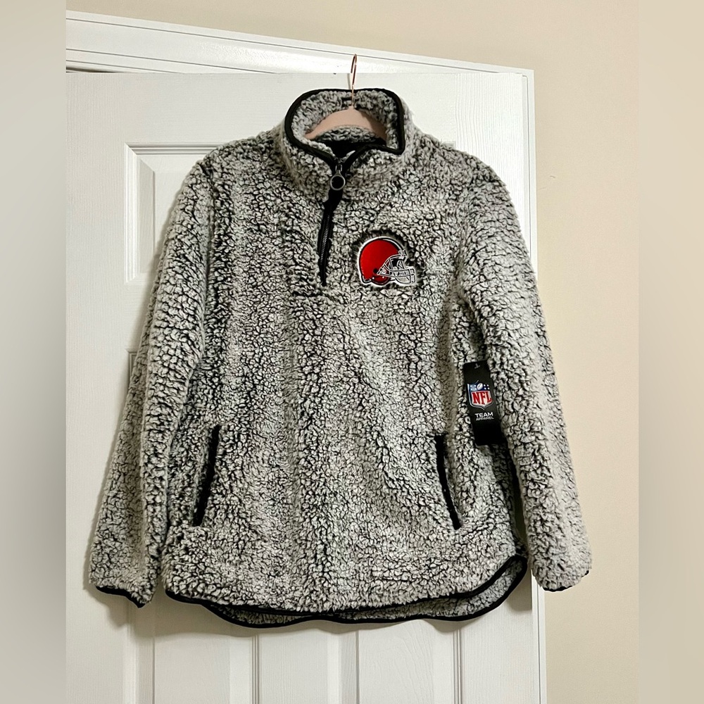 NWT NFL Cleveland Browns Sherpa Quarter Zip Pullover Gray Women’s L